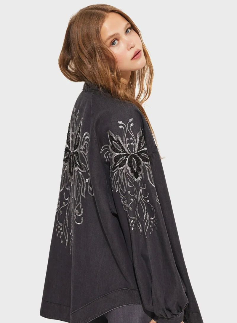JUNE Embroidered Balloon Sleeve Kimono