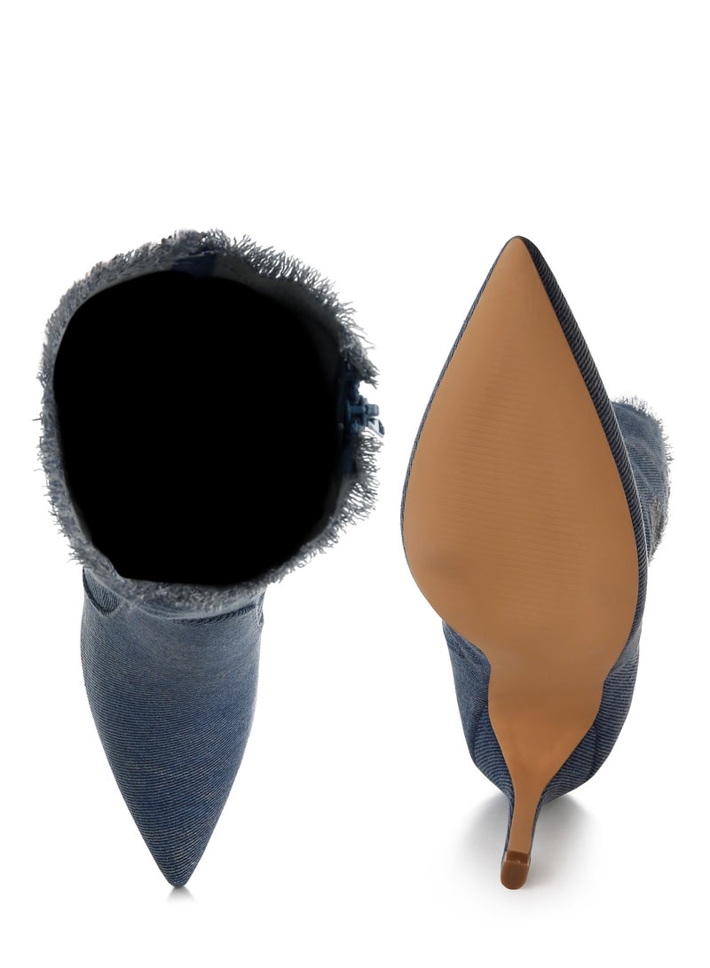 لندن راج بوت نسائي من لندن راغ، مصنوع من قماش الدنيم الممزق، يصل إلى منتصف الساق. - Image 4