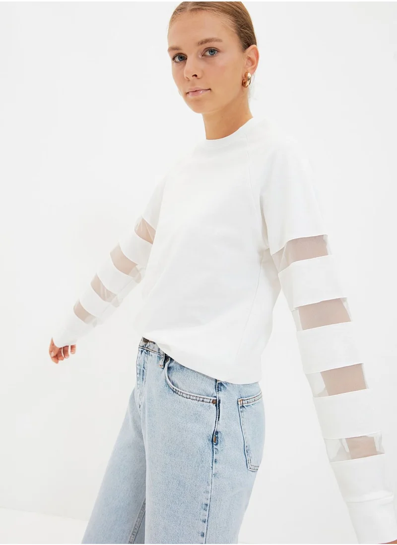 trendyol Tulle Detail Round Neck Sweatshirt