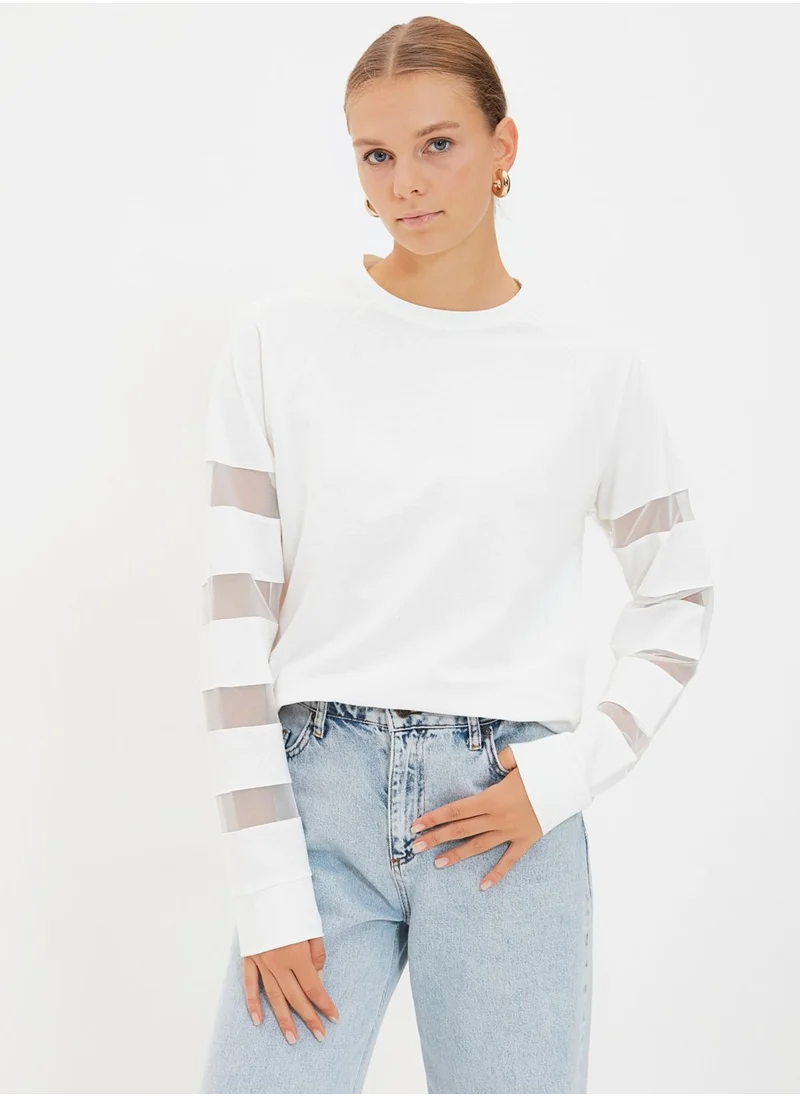 trendyol Tulle Detail Round Neck Sweatshirt