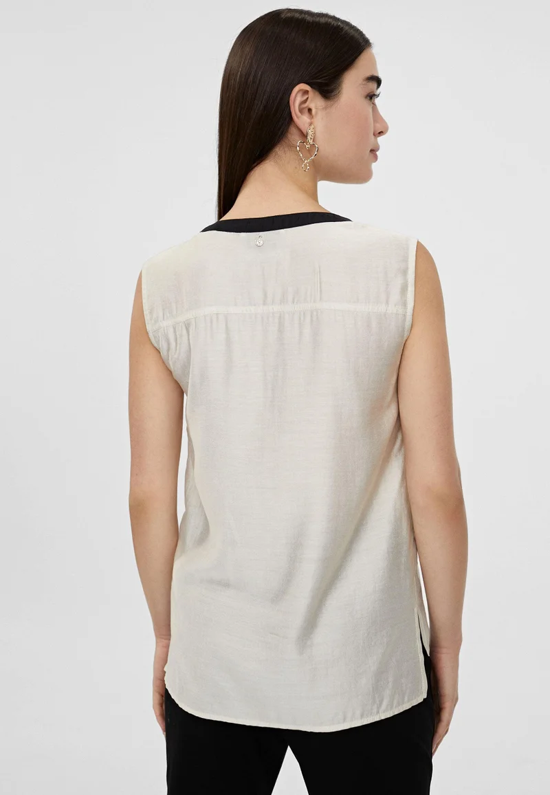 Lola Casademunt Two-tone top with vents