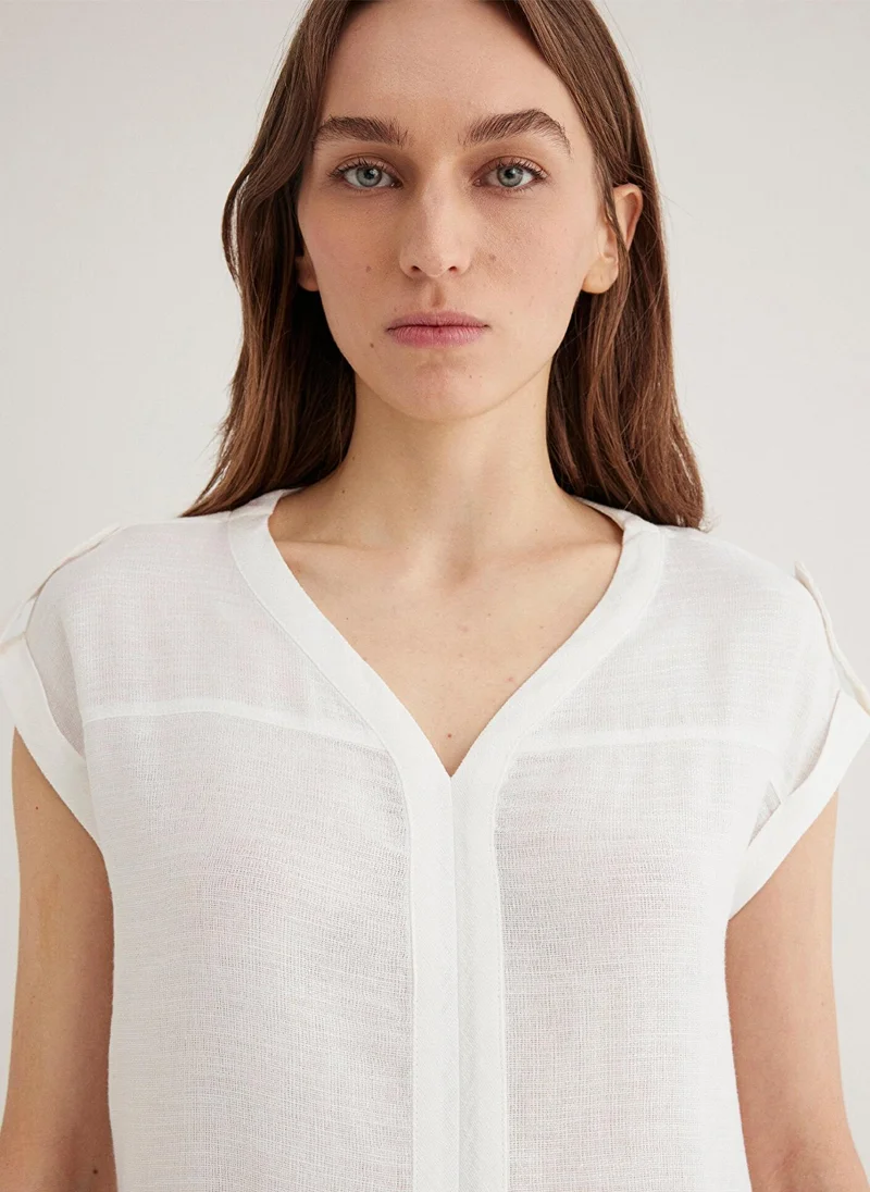 مافي V Neck White Blouse