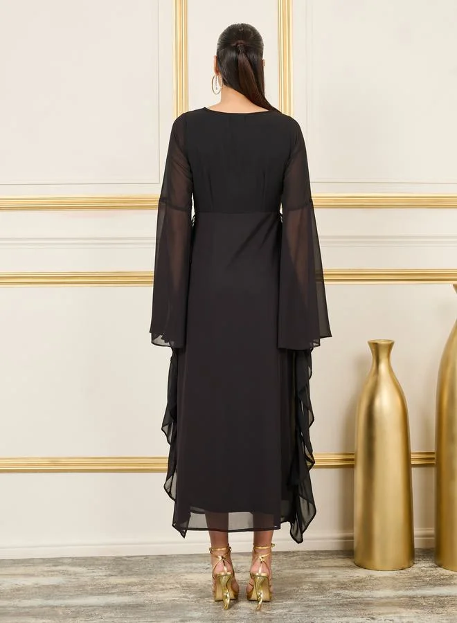 ستايلي Slit Bell Sleeve Beaded Maxi Dress