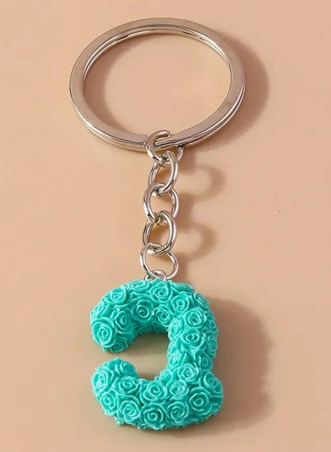 ميدالية مفاتيح أنيقة ومميزة بتصميم زهور وحرف C