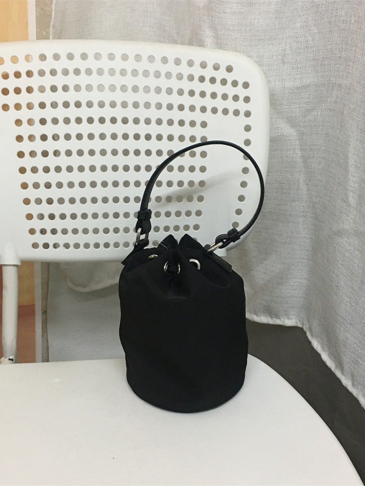 New Style Drawstring Casual Fashion Small Bucket Women'S Bag Diamond-Encrusted Cute Smiley Mini Crossbody Chain Small Women'S Bag - Image 3