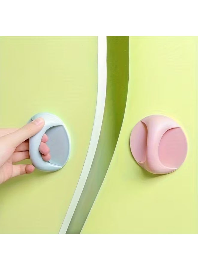 Pull handle with plastic grips for multi-purpose use - Image 1