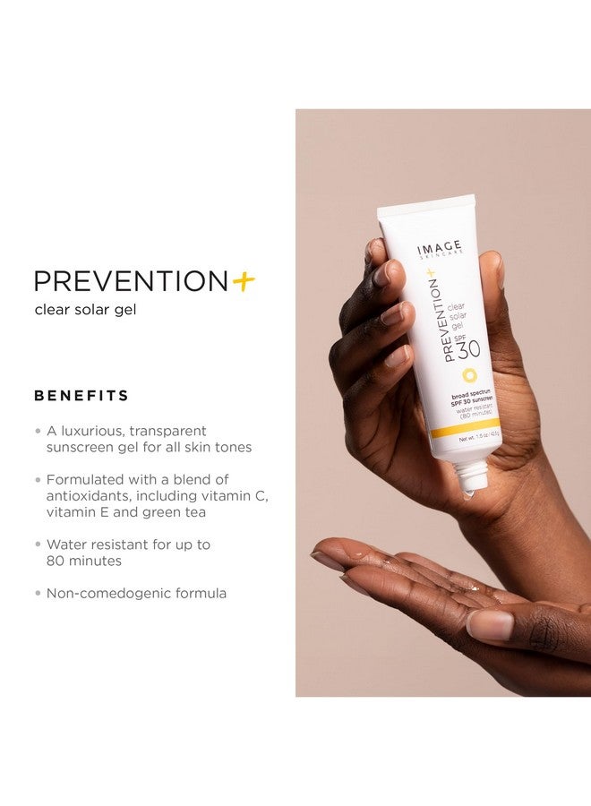 Image جل الوقاية من أشعة الشمس الشفاف Skincare Prevention+ SPF 30، طيف واسع، شفاف، خفيف الوزن، بدون طبقة بيضاء، حجم مثالي للسفر، 1.5 أونصة - Image 2