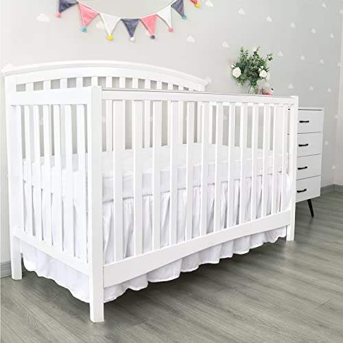 Biloban تنورة سرير المهد 28” × 52” مع 14” انخفاض تجاعيد للغبار للأطفال الأولاد والبنات تناسب مرنة قابلة للتعديل تنورة سرير الأطفال سهلة التركيب/الإزالة ناعمة لسرير المهد القياسي تنورة سرير بيضاء صلبة - Image 5