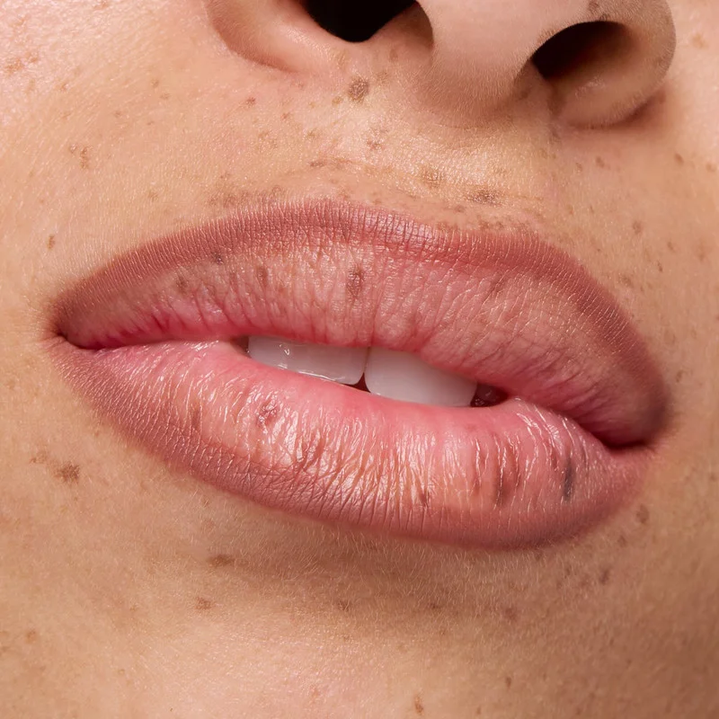 ايسنس إيسنس قلم تحديد شفاه مات كومفورت 8 ساعات 10