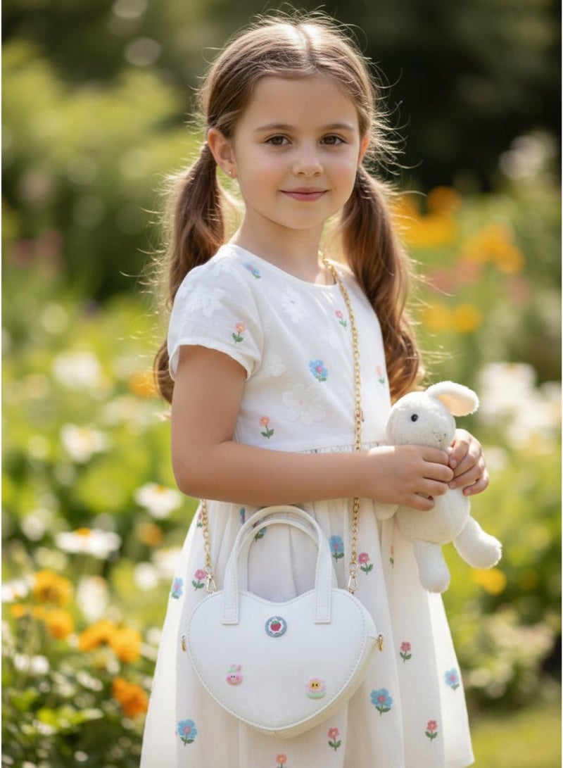 Heart-Shaped Acrylic Crossbody Bag with Gold Chain, Stylish and Lightweight Handbag for Women and Girls - Image 2