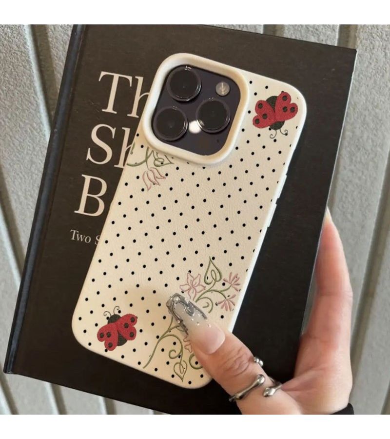 Mixed Color Phone Case For iPhone 17 Pro With Polka Dot Flowers And Ladybug Pattern - Image 5