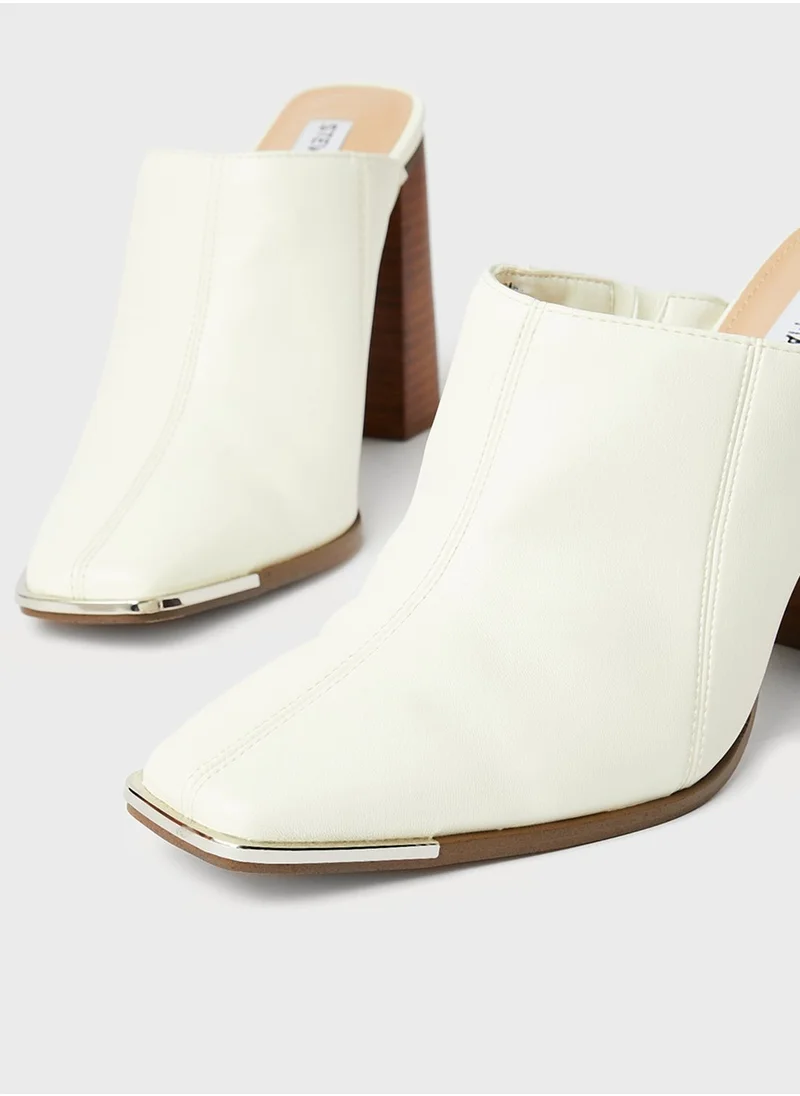 STEVE MADDEN Sadler High Heel Pumps