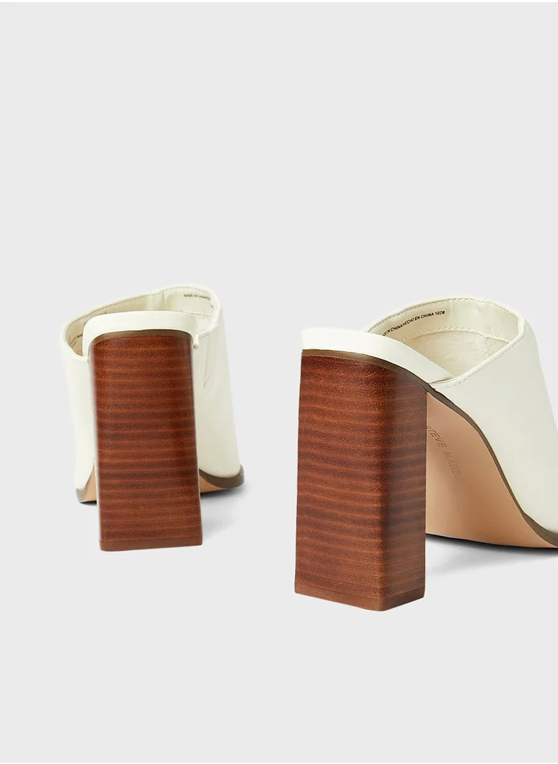 STEVE MADDEN Sadler High Heel Pumps