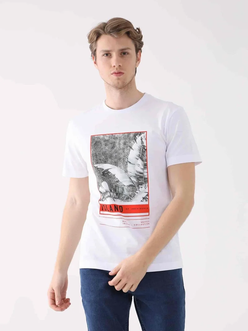 White Men's Regular Fit O-Neck Tshirt