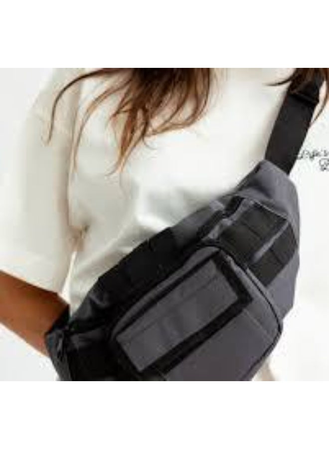 In Your Shoe حقيبة كروس رمادية - Image 3