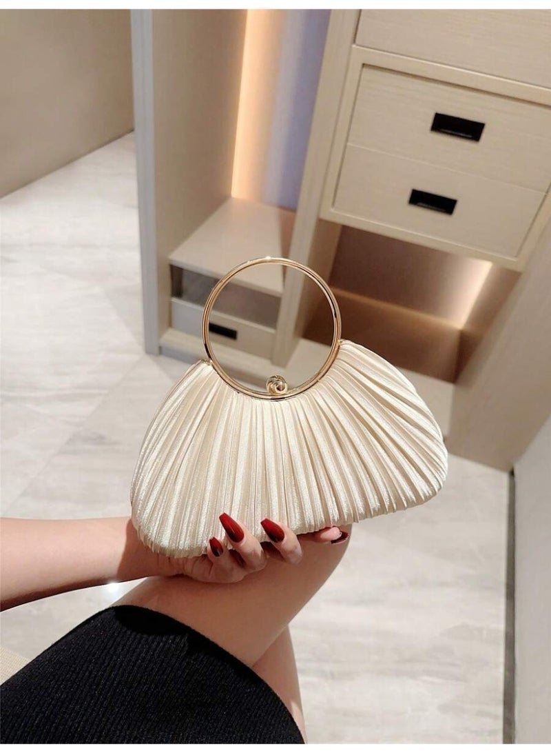 شنطة سهرة نسائية كلتش بلون كريمي بتصميم صدفي مع مقبض دائري معدني مناسبة للحفلات والمناسبات - Image 4