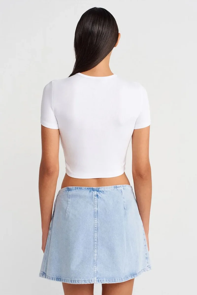 Dilvin White DILVIN Slim Fit Crop Blouse With Buttons for Women | Best Price UAE