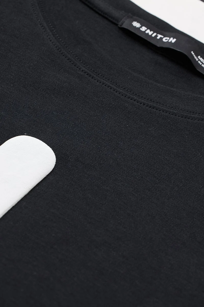 سنيتش Black Graphic Half Sleeve Slim Fit T-Shirt