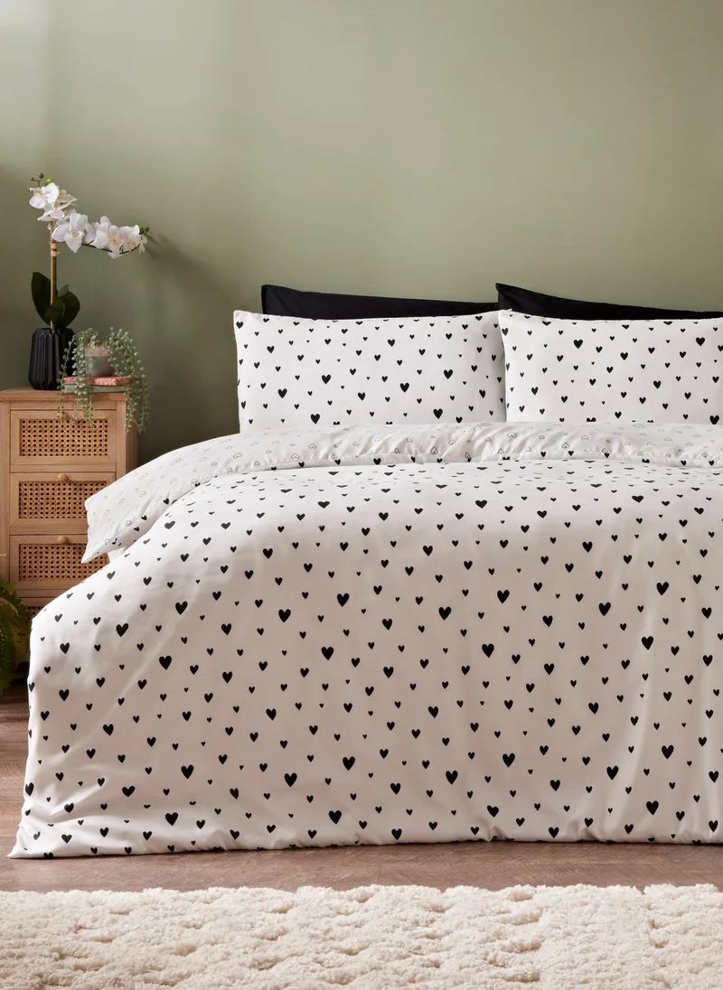Matalan White Mono Heart Duvet Set