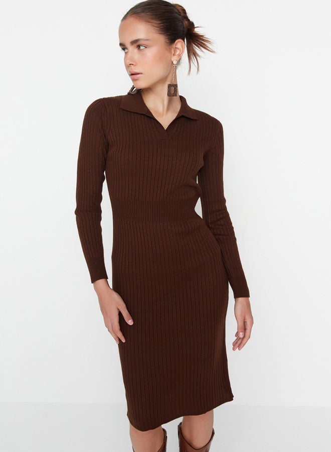 trendyol Brown Midi Knitwear Polo Neck Dress TWOAW22EL1376 - Image 2