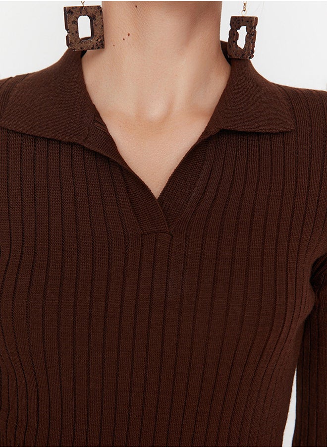 trendyol Brown Midi Knitwear Polo Neck Dress TWOAW22EL1376  - Image 4