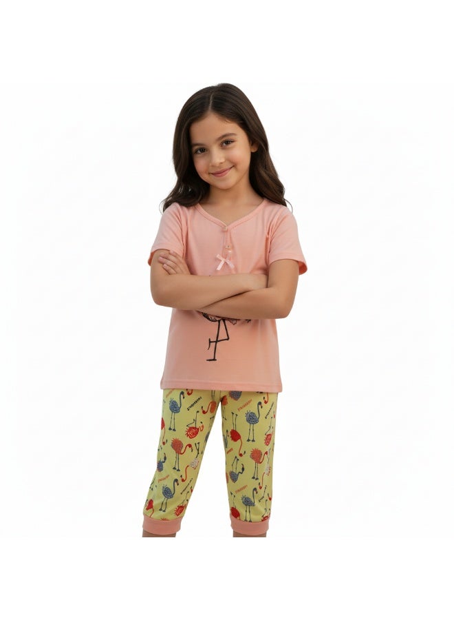 جوانا طقم بناتي بطبعة فلامنغو، قميص بأكمام قصيرة وبنطال كابري، زهري/أصفر - Image 2