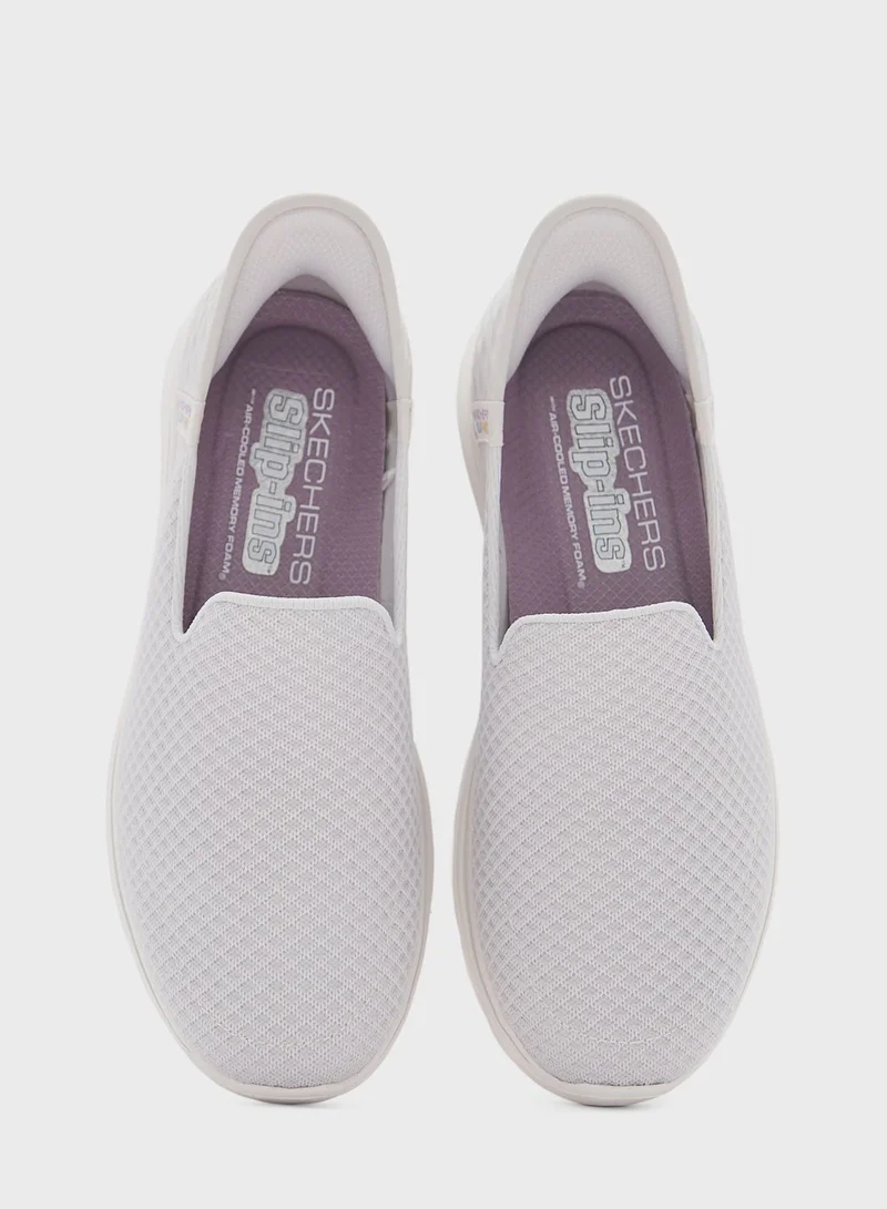 SKECHERS Go Walk 7