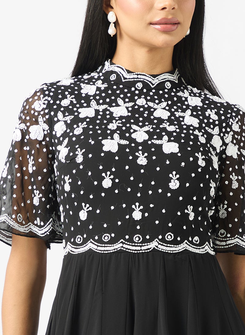 فروك اند فرل فستان طبقات بياقة مستديرة وترتر - Image 3