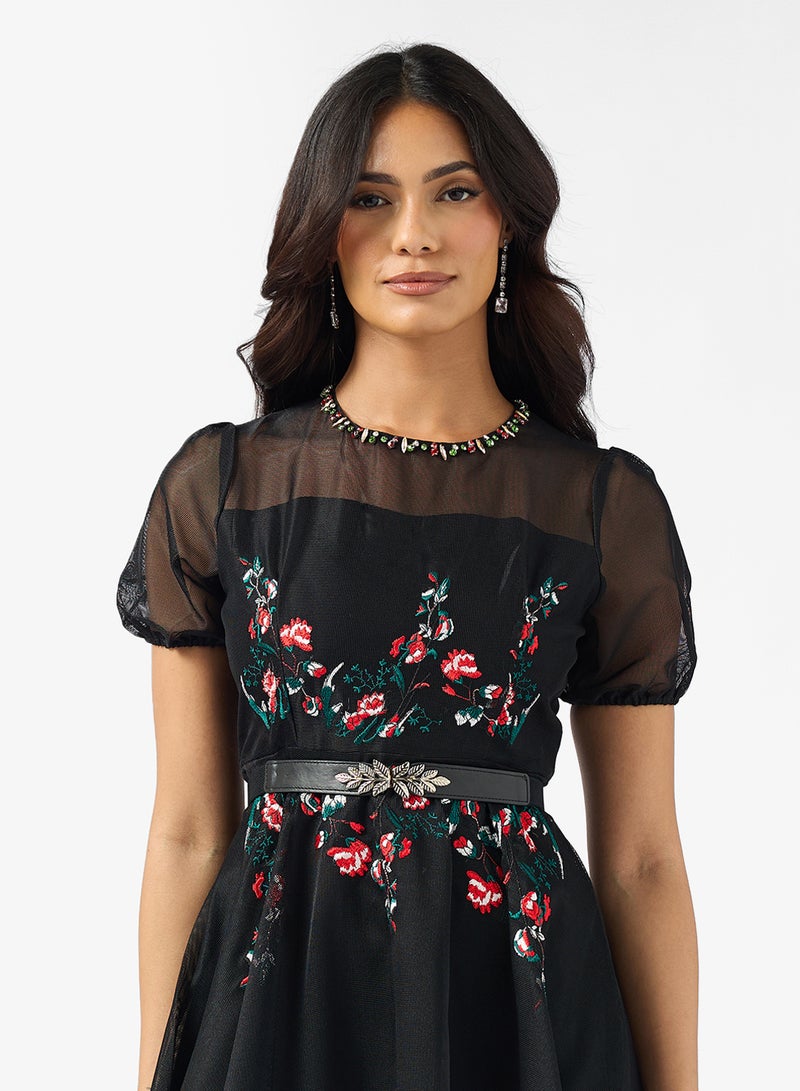 ايلا ليمتد اديشن فستان مطرز - Image 3