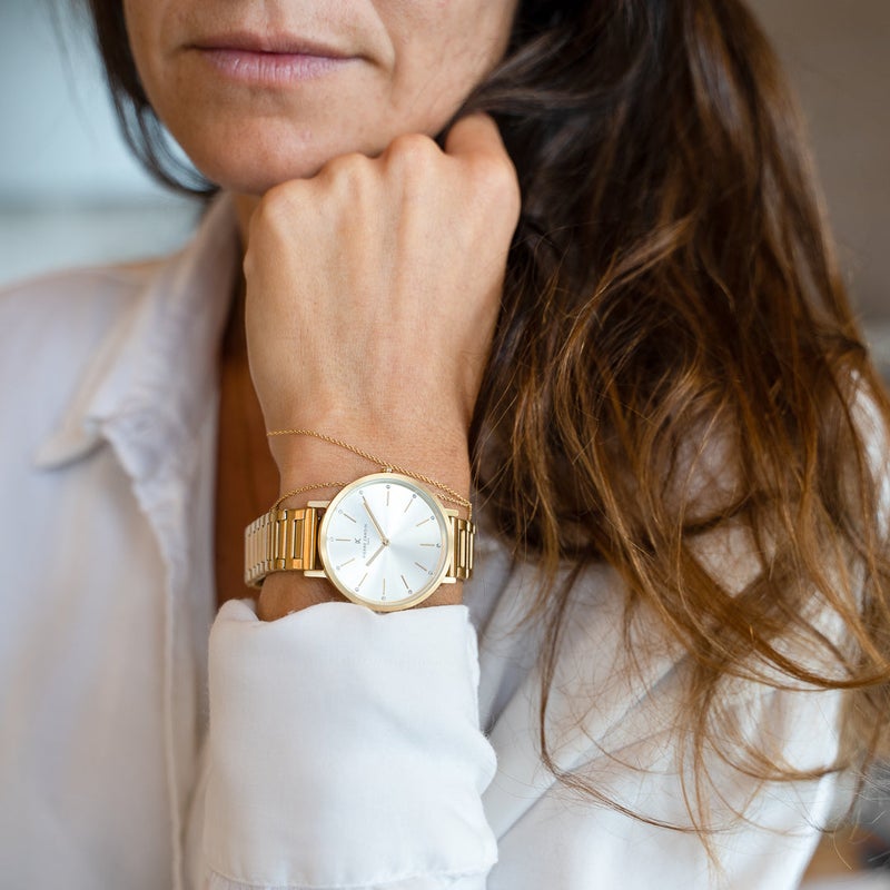 PIERRE CARDIN Women's Watch with Gold Metal Case and Gold Metal Band - Image 3