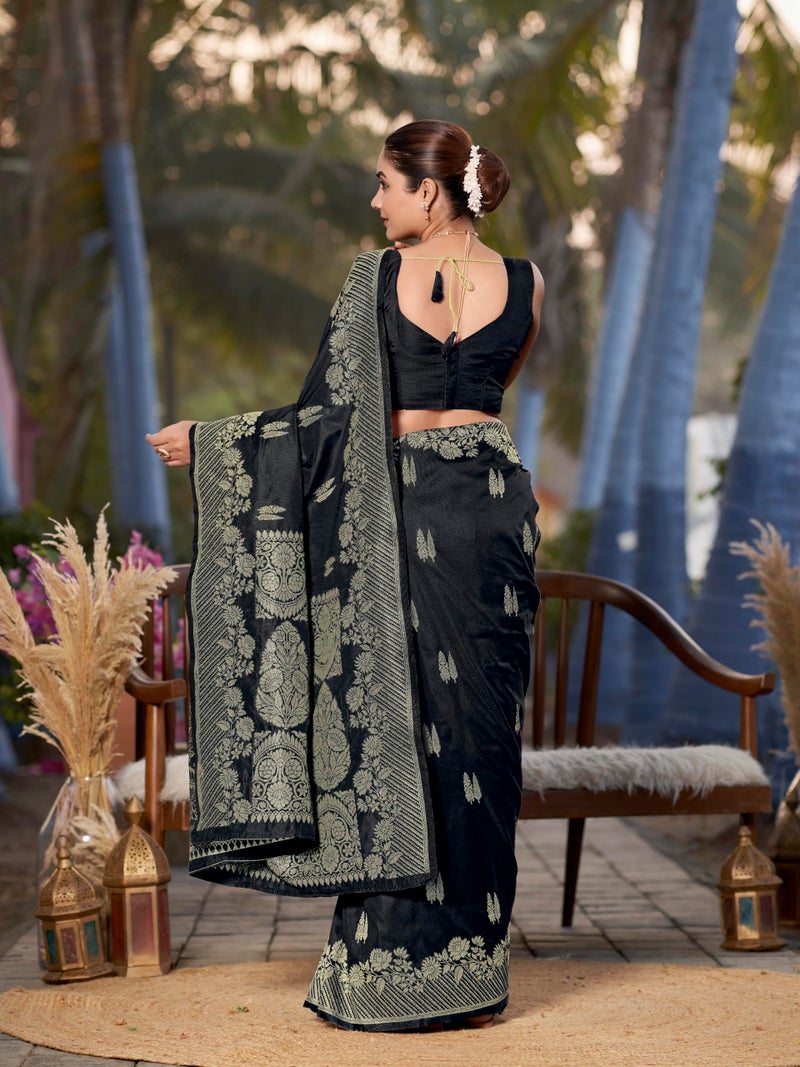 MANOHARI Women's Most Trendy Banarasi Woven Black Saree With Heavy Jacquard Work Saree With Blouse Piece - Image 3