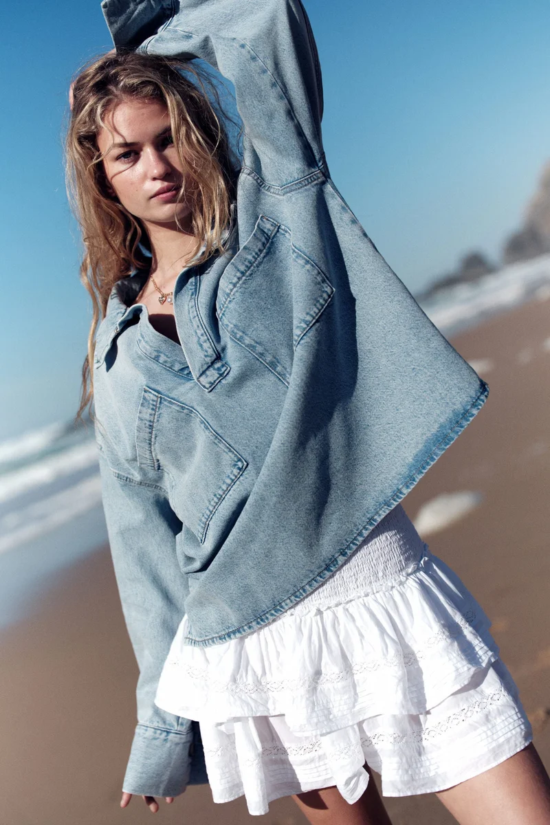 اتش اند ام تنورة بطبقات من الدانتيل