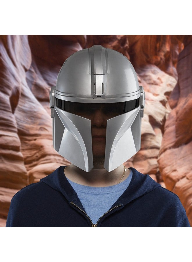 STAR WARS The Mandalorian Electronic Mask, Kids Roleplay Toys, The Mandalorian Costume Accessory with Phrases and SFX, Ages 5 and Up - Image 5