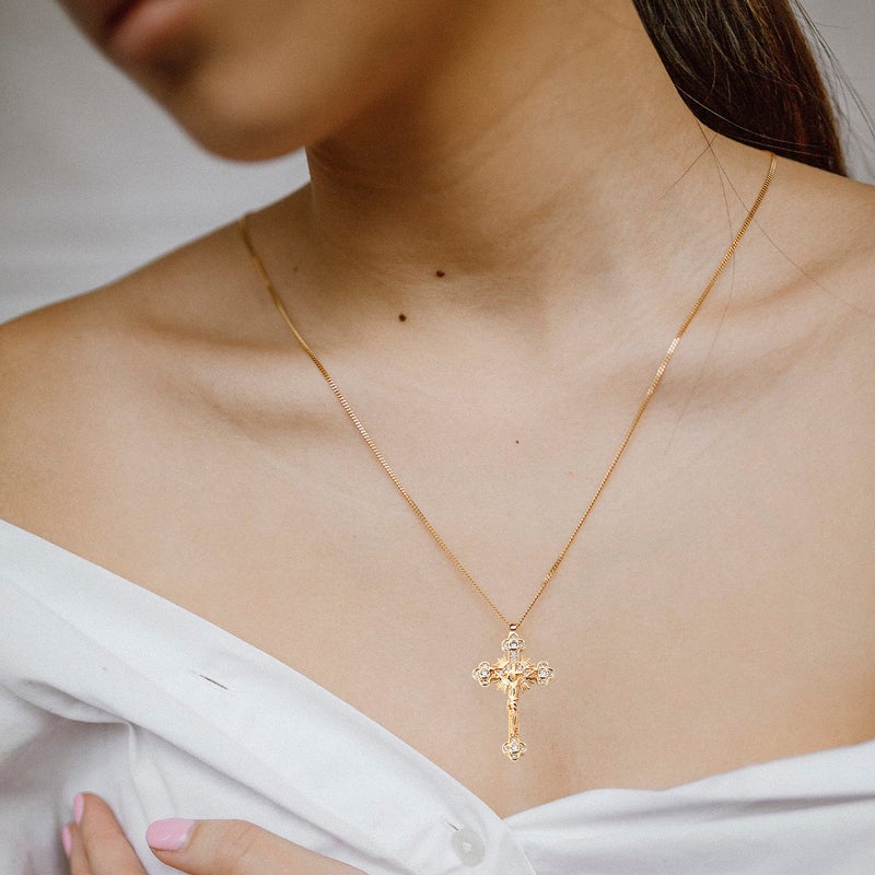 LLIYSOUN Cross Pendant Necklace for Women Jewelry Gold Cross Necklaces Gifts for Women Cross Necklace Minimalist Trendy Jewelry Valentines Day Gifts CN8 - Image 2