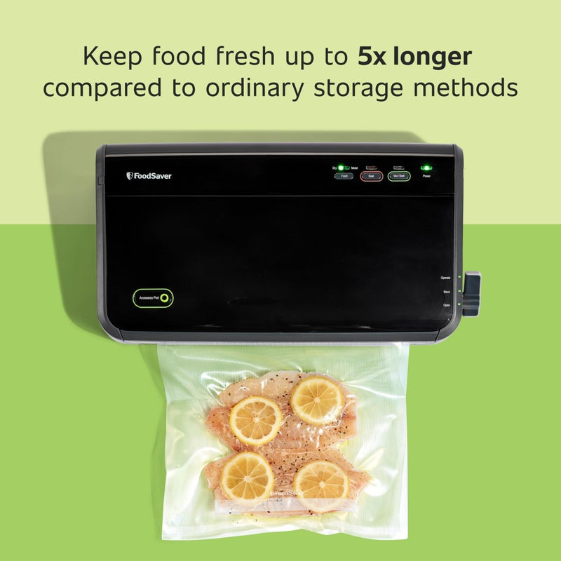 FoodSaver آلة ختم الطعام فود سيفر، اكتشاف الأكياس التلقائي، مناسبة للسوس فيد، مع أكياس الختم، لفة، آلة ختم فراغ محمولة، سوداء - Image 2