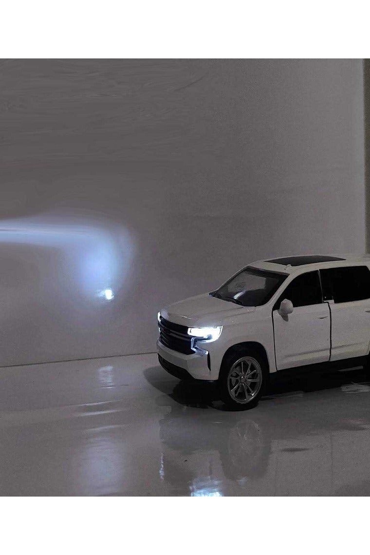 داي كاست سيارة شيفروليه تاهو SUV نموذج مصبوب بمقياس 1/46 مع أضواء وصوت – سيارة رياضية مصنوعة من سبيكة معدنية مصبوبة – أبواب أمامية تفتح – الحجم حوالي 12.7 سم (بدون صندوق - أبيض) - Image 3