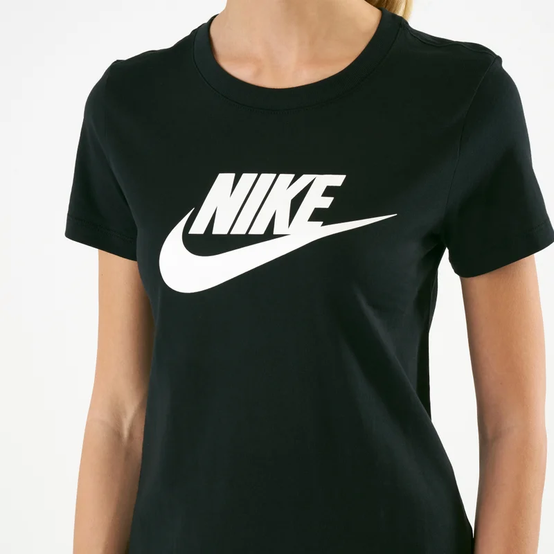 Nike Women's Sportswear Essential T-Shirt
