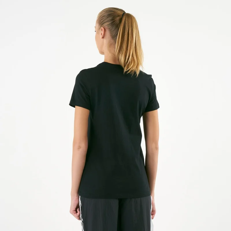 Nike Women's Sportswear Essential T-Shirt