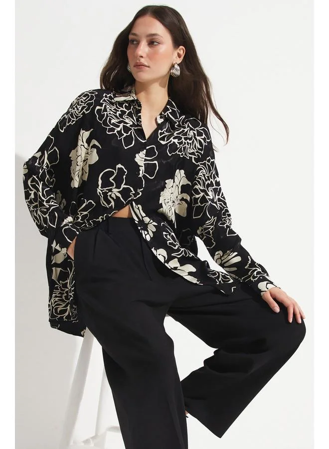 JUNE June Women Exclusive Oversize/Loose Fit Viscose Blend Floral Fited Shirt Black