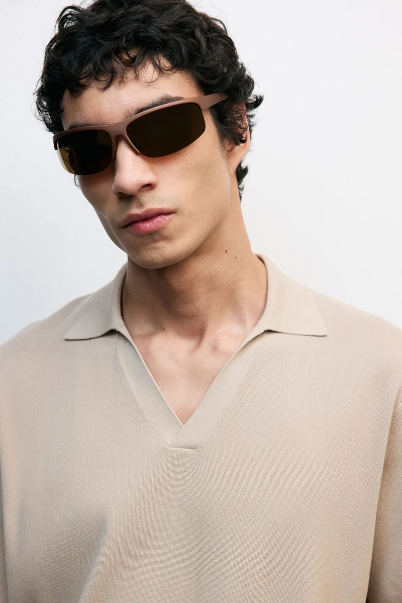 H&M  Cooling Regular Fit Knitted V-neck for Men | Best Price UAE