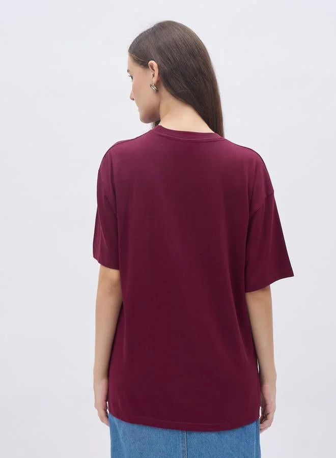 Styli Women Burgundy Slogan Print Oversized T-Shirt