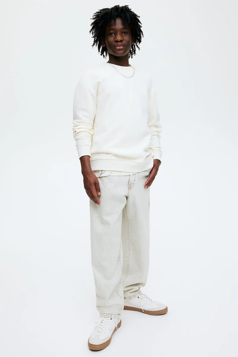 اتش اند ام جينز بقصة فضفاضة