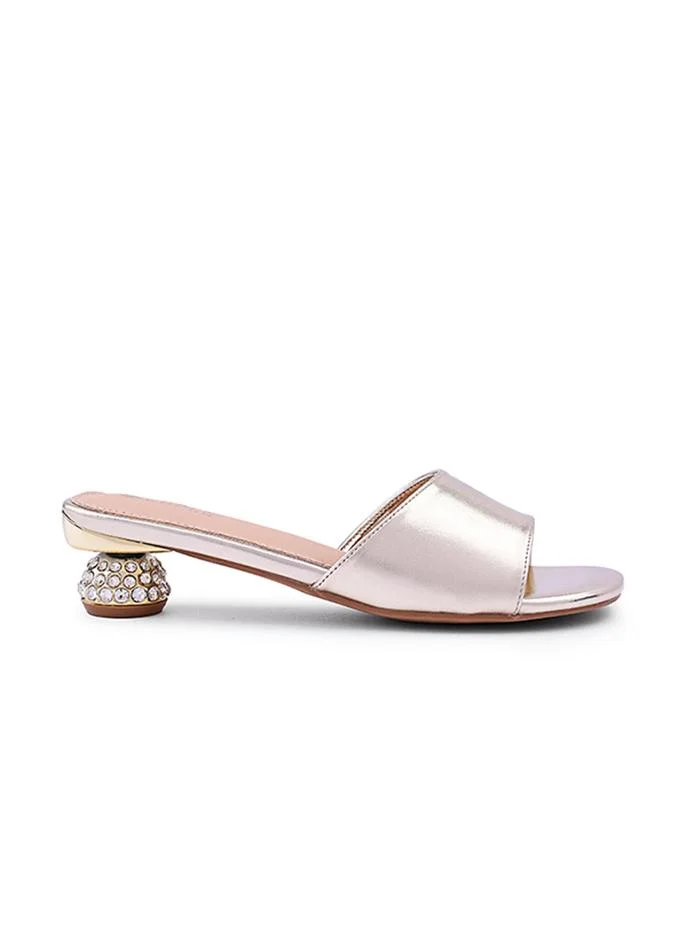 Casual flat slippers perfect for relaxed days.