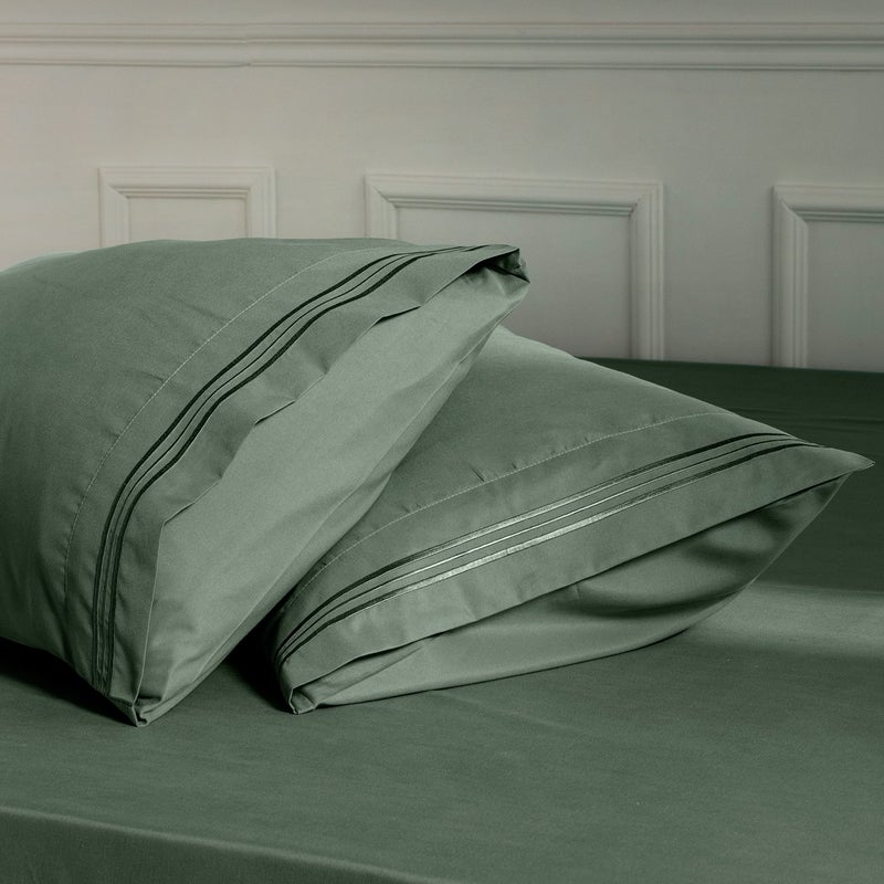 Aormenzy Microfiber Pillow Cases - Queen Size Set of 2-1800 Thread Count Ultra Soft Green Pillowcases - Wrinkle Resistant Pillow Covers with Envelope Closure - 20"" x 30"" - Image 3