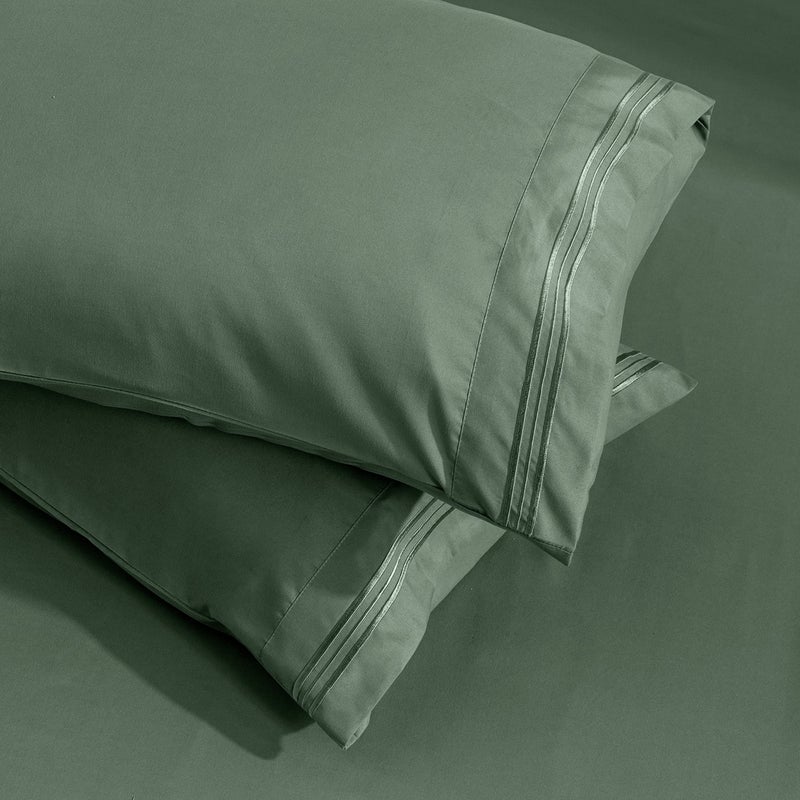 Aormenzy Microfiber Pillow Cases - Queen Size Set of 2-1800 Thread Count Ultra Soft Green Pillowcases - Wrinkle Resistant Pillow Covers with Envelope Closure - 20"" x 30"" - Image 4