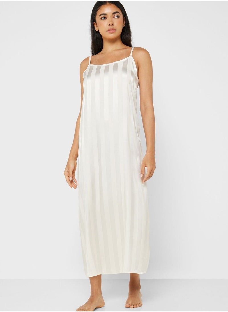 2 Piece Stripe Pyjama Set Night Robe & Dress - Image 4