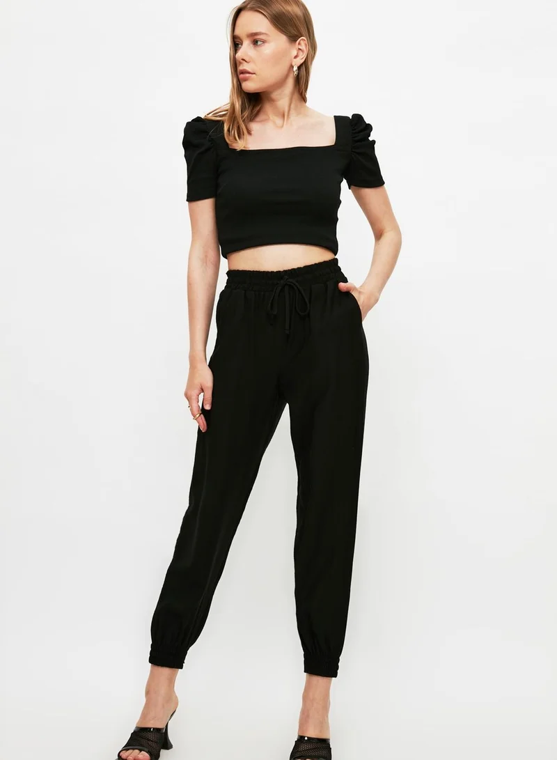 ترينديول بنطال جوغر بخصر عالي