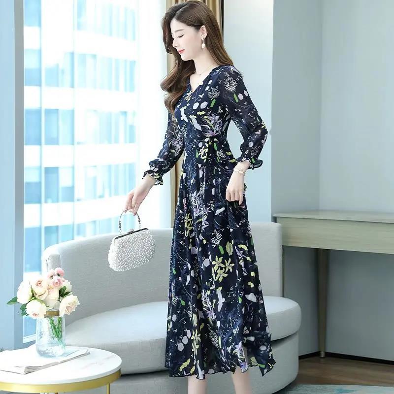 Floral Large Swing Skirt Spring and Autumn Slim Fit Flared Sleeve V-Neck Temperament Dress Mother's Large Size A-line Skirt Women Navy 3XL - Image 5