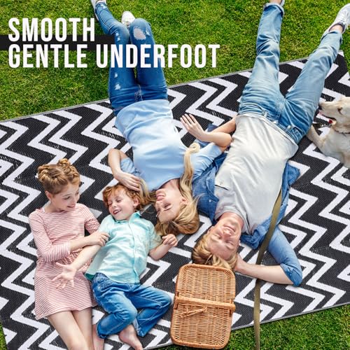 OLANLY Waterproof Outdoor Rug 5x8 ft Clearance, Reversible Outdoor Plastic Straw Rug, RV Mat, Indoor Outdoor Carpet for Patio, Camping, Balcony, Deck, Backyard, Black & White - Image 5