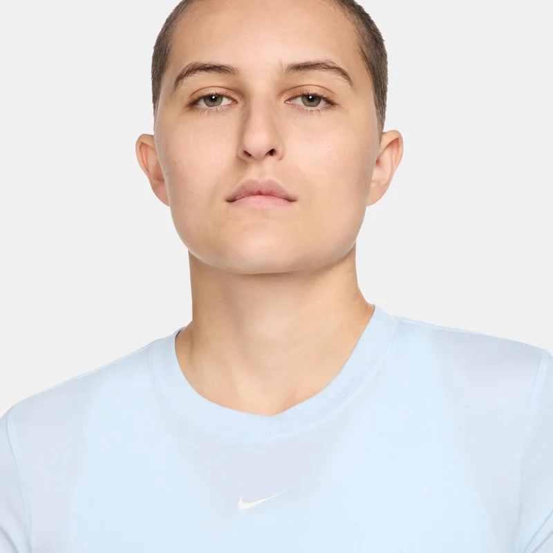 Nike Women's Sportswear Chill Knit Crop Top